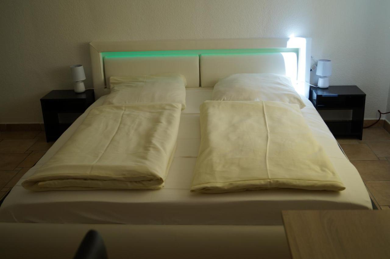 La Fontana Hotel ลางเกลส์ไฮม์ ภายนอก รูปภาพ