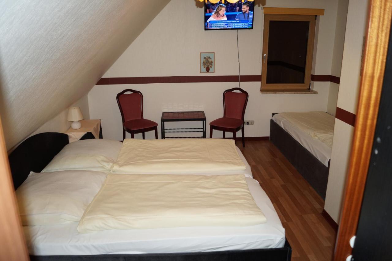 La Fontana Hotel ลางเกลส์ไฮม์ ภายนอก รูปภาพ
